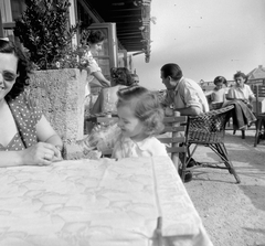 1955, Fortepan, wicker chair, girl, kid, drinking, Fortepan #4772