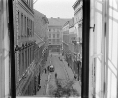 Hungary, Budapest VI., Káldy Gyula utca a Paulay Ede utca felől, szemben a Gozsdu udvar Király (Majakovszkij) utcai homlokzata., 1957, Fortepan, street view, Budapest, Fortepan #4859