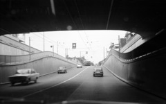 Svájc, Zürich, Manessestrasse, közúti aluljáró a Staffelstrasse és Eibenstrasse között., 1969, Nagy Gyula, aluljáró, trolibusz, Fortepan #50050