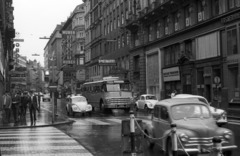 Ausztria, Bécs, Kärntner Strasse a Singer Strasse felől nézve., 1969, Nagy Gyula, forgalom, Wartburg 311/312, Volkswagen Bogár, Renault 4CV, Fiat 125, Fortepan #50081