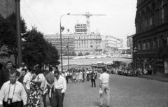 Oroszország, Moszkva, átjáró a Vörös tér és a szemben látható Manézs tér között., 1967, Nagy Gyula, Szovjetunió, tömeg, utcakép, sorbanállás, Fortepan #50346