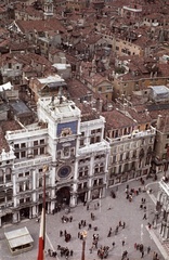 Olaszország, Velence, Szent Márk tér, óratorony., 1964, Nagy Gyula, színes, háztető, harang, reneszánsz, őrtorony, szárnyas oroszlán-ábrázolás, Mauro Codussi-terv, óratorony, Fortepan #50413