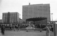 Lengyelország, Varsó, ulica Marszalkowska, szemben az épülő PKO Bank Rotunda., 1965, Nagy Gyula, villamos, középület, modern építészet, viszonylatszám, Jerzy Jakubowicz-terv, Fortepan #50530