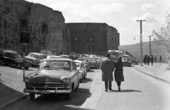 Magyarország, Gellérthegy, Budapest XI., Citadella., 1964, Nagy Gyula, szovjet gyártmány, GAZ-márka, Volkswagen-márka, GAZ M21 Volga, Volkswagen Bogár, Budapest, Fortepan #50727