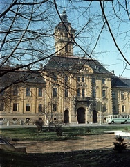 Hungary, Szeged, Széchenyi tér, Városháza., 1963, Nagy Gyula, colorful, bus, Hungarian brand, Ikarus-brand, Ödön Lechner-design, public building, Gyula Pártos-design, Fortepan #50748