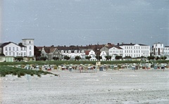 Németország, Warnemünde, Rostock, 1962, Nagy Gyula, strand, színes, NDK, ház, homok, Fortepan #50900