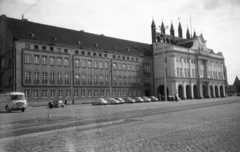 Németország, Rostock, Neuer Markt, szemben a városháza., 1962, Nagy Gyula, autóbusz, NDK, Skoda 706 RTO, Fortepan #50906