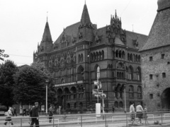 Németország, Rostock, a Ständehaus a Wallstrassén, jobbra a Steintor., 1962, Nagy Gyula, NDK, Fortepan #50977