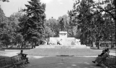 Magyarország, Szeged, Széchenyi tér, Tisza Lajos szobra (Fadrusz János és Rollinger Gál Rezső, 1904.)., 1961, Nagy Gyula, utcabútor, szobor, park, szék, Tisza Lajos-ábrázolás, Fortepan #51034