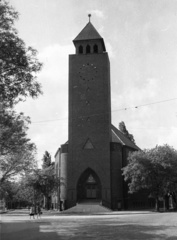 Magyarország, Szeged, Honvéd tér, református templom., 1961, Nagy Gyula, templom, utcakép, modern építészet, Borsos József-terv, Fortepan #51043