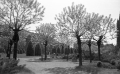 Magyarország, Budapest V., Kossuth Lajos tér, balra a fák takarásában a Földművelésügyi Minisztérium épülete., 1959, Nagy Gyula, tavasz, Budapest, Fortepan #51222