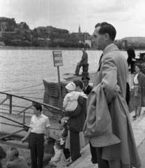 Magyarország, Budapest V., pesti alsó rakpart, Petőfi téri hajóállomás., 1960, Nagy Gyula, Budapest, Fortepan #51249