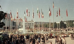 Csehország, Brno, Vásárváros, Brnói Nemzetközi Vásár., 1959, Nagy Gyula, Csehszlovákia, színes, zászló, teherautó, nemzetközi vásár, zászlórúd, Fortepan #51281