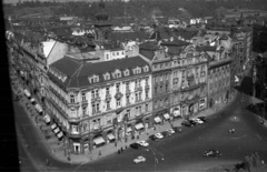 Csehország, Prága, Óváros tér (Staroměstské náměstí) az Óratoronyból nézve., 1959, Nagy Gyula, Csehszlovákia, látkép, napellenző, Fortepan #51304