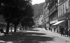 Czech Republik, Karlovy Vary, Stará Louka., 1956, Nagy Gyula, Czechoslovakia, sign-board, grocery store, street view, alley, bench, health resort, Fortepan #51415