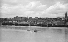 Magyarország, Budapest I., Víziváros és a budai Vár házai a Széchenyi rakpart felől nézve, jobbra a felállványozott Mátyás-templom., 1957, Nagy Gyula, hajó, látkép, gőzhajó, lapátkerekes hajó, Tahi/MÁV III-hajó, Budapest, Fortepan #51680