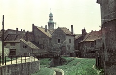 Magyarország, Sopron, az Ikva patak hídja a Festő köznél., 1957, Nagy Gyula, színes, híd, utcakép, kémény, torony, fahíd, patak, Fortepan #51683