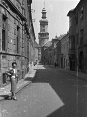 Magyarország, Sopron, Kolostor utca a Fő (Beloiannisz) tér felé nézve, háttérben a Tűztorony., 1957, Nagy Gyula, utcakép, torony, Fortepan #51723