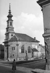 Magyarország, budai Vár, Budapest I., Bécsi kapu tér a Nándor utcából nézve, Budavári Evangélikus templom és a Kazinczy emlékkút (Pásztor János, 1936.)., 1953, Nagy Gyula, templom, eklektikus építészet, Budapest, Kallina Mór-terv, neobarokk stílus, Fortepan #51878