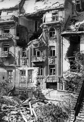 Hungary, Budapest I., Naphegy utca 15., 1945, Kramer István dr, Kunszt János, war damage, ruins, damaged building, Budapest, Fortepan #52024