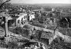 Hungary, Budapest XI., kilátás a Kelenhegyi út 50. számú romos épülettől a Szent Imre-templom és a Kosztolányi Dezső (Lenke) tér épülettömbjei felé., 1945, Kramer István dr, Kunszt János, war damage, picture, ruins, Budapest, Fortepan #52067