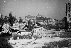 Hungary, Tabán, Budapest I., előtérben a Rác fürdő, szemben a budai Vár, jobbra a Szent Demeter szerb templom., 1945, Kramer István dr, Kunszt János, war damage, ruins, Budapest, Fortepan #52078