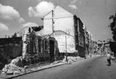 Hungary, Budapest XII., Városmajor utca a Kék Golyó utca felől a Csaba utca felé nézve., 1945, Kramer István dr, Kunszt János, war damage, candelabra, ruins, Budapest, bicycle, Fortepan #52096