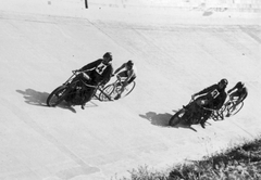 Magyarország, Budapest XIV., Szabó József utca, Millenáris sporttelep, motorvezetéses kerékpárverseny, "stéher" kerékpárok., 1940, Fortepan, sport, kerékpár, motorkerékpár, Budapest, országúti kerékpár, Fortepan #52497