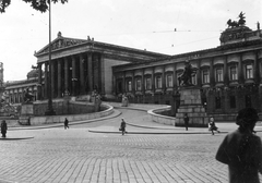 Ausztria, Bécs, Dr. Karl Renner-Ring, Parlament., 1935, Vargha Zsuzsa, országház, neoklasszicizmus, lóidomító-ábrázolás, Theophil Hansen-terv, Fortepan #52912