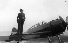 A Magyar Királyi Honvéd Légierő Reggiane Re-2000 Falco (Héja) típusú vadászgépe., 1942, Vargha Zsuzsa, pilóta, repülőgép, katonaság, olasz gyártmány, MKHL, Reggiane-márka, Fortepan #52958