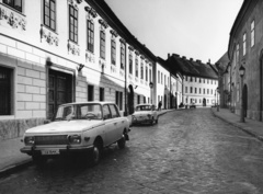 Magyarország, budai Vár, Budapest I., Táncsics Mihály utca a Bécsi kapu tér felől nézve., 1970, Szabó Lóránt, német gyártmány, jugoszláv gyártmány, Zastava-márka, Wartburg-márka, automobil, Zastava 750, rendszám, Wartburg 353, Budapest, Fortepan #53044