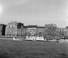 Hungary, Budapest V., Belgrád rakpart a Kossuth hajóval., 1955, UVATERV, ship, picture, steamboat, Kossuth/Leányfalu/Rigó/Ferenc Ferdinánd Főherceg ship, Budapest, Fortepan #5317