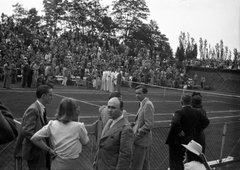 Magyarország, Margitsziget, Budapest, tenisz díszpálya, Magyarország-Németország (3:3) teniszmérkőzés a Róma Kupáért., 1942, Romák Éva, sport, tenisz, teniszpálya, Fortepan #53209