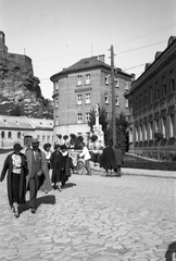 Hungary, Esztergom, Víziváros, Mindszenty hercegprímás tere (Prímás tér)., 1932, Romák Éva, tricycle, Fortepan #53256