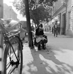 Slovakia, Lučenec, ulica Tomása Garrigue Masaryka., 1959, Zsanda Zsolt, Vajszada Károly, Czechoslovakia, bicycle, Tatra-brand, old person, Fortepan #53781