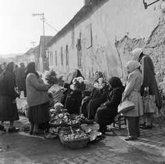 Slovakia, Fiľakovo, ulica Trhova (Piac utca)., 1959, Zsanda Zsolt, Vajszada Károly, Czechoslovakia, market, Fortepan #53818