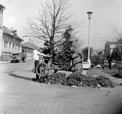 Szlovákia, Losonc, ulica Novohradská., 1959, Zsanda Zsolt, Vajszada Károly, Csehszlovákia, magyar gyártmány, teherautó, Csepel-márka, Fortepan #53892