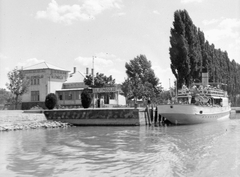 Magyarország,Balaton, Balatonboglár, Kelén csavargőzös a kikötőben., 1952, Gyöngyi, hajó, gőzhajó, Kelén hajó, Fortepan #5441