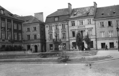 Lengyelország, Varsó, Újvárosi Piactér (Rynek Nowego Miasta)., 1958, Lencse Zoltán, lépcső, díszkút, Fortepan #54670