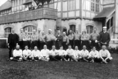 Magyarország, Margitsziget, Budapest, Magyar Athletikai Club "Old Boys" csapat, jobbra fehér sapkával Magyar Elek., 1904, Magyar Bálint, futballcsapat, ülés keresztbe tett lábakkal, karba tett kéz, Fortepan #55356