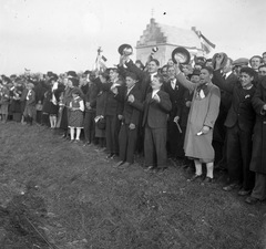 Szlovákia, Ógyalla, háttérben a Konkoly-Thege család sírkápolnája., 1938, Magyar Bálint, területgyarapodás, ünnepség, kápolna, Fortepan #55816