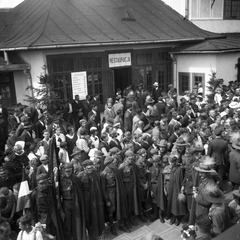 Poland, Zebrzydowice, vasútállomás, a spalai cserkésztalálkozóra érkező magyar küldöttség fogadása a lengyel határállomáson., 1935, Magyar Bálint, restaurant, scouting, Fortepan #55928