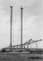 Magyarország, Diósd, rádióadó, a háromszög antenna a helyére emelése előtt., 1949, Rádió és Televízió Újság, építkezés, rádió, antenna, Fortepan #56167