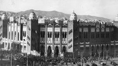 Spain, Barcelona, Plaza de Toros Monumental de Barcelona., 1935, Balassa Péter, architectural heritage, mass, architecture, tower, dome, bullring, Manuel Joaquim Raspall i Mayol-design, Ignasi Mas i Morell-design, Domènec Sugrañes i Gras-design, Fortepan #56632