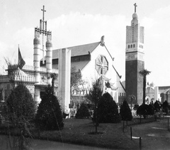 Franciaország, Párizs, Gyarmati Kiállítás (Exposition Coloniale), a franciaországi Épinay-sur-Seine-ben található Notre-Dame des Missions templom másolata., 1931, Balassa Péter, utazás, torony, kereszt_jelkép, rózsaablak, Fortepan #56690