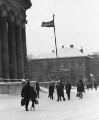 Magyarország, Budapest XIV., Hősök tere, balra a Műcsarnok., 1971, Piarista Levéltár/Holl Béla, Budapest, Fortepan #56988