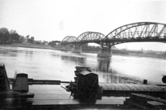 Hungary, Komarno, Erzsébet híd az Erzsébet-sziget felé nézve., 1938, Karabélyos Péter, bridge, river, barge, Danube, Duna-bridge, János Feketeházy-design, Fortepan #57162