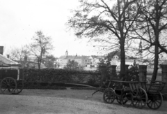 Magyarország, Veszprém, Dózsa György utcai kert részlete a Toborzó utca felőli oldalon., 1940, Karabélyos Péter, szekér, Fortepan #57165