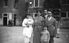 Italy, Venice, Campo San Giacomo dell'Orio, háttérben a Calle del Tintor torkolata., 1932, Roberto Urban, tableau, Fortepan #57708