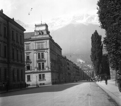 Ausztria, Innsbruck, Fallmerayerstrasse, balra a Schmerlingstrasse torkolata., 1930, Szathmáry István, utcakép, Fortepan #57764